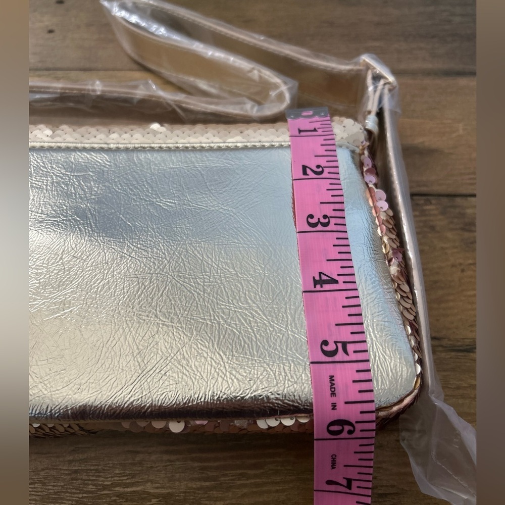 NICOLE MILLER Elegant Gold Sequin Clutch Bag - Picture 3 of 10